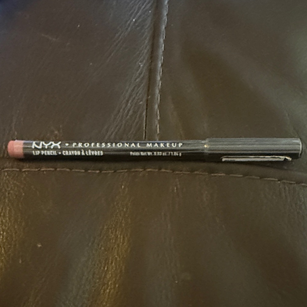 NYX Professional Makeup Lip Liner - Soft Pink-Color-Natural